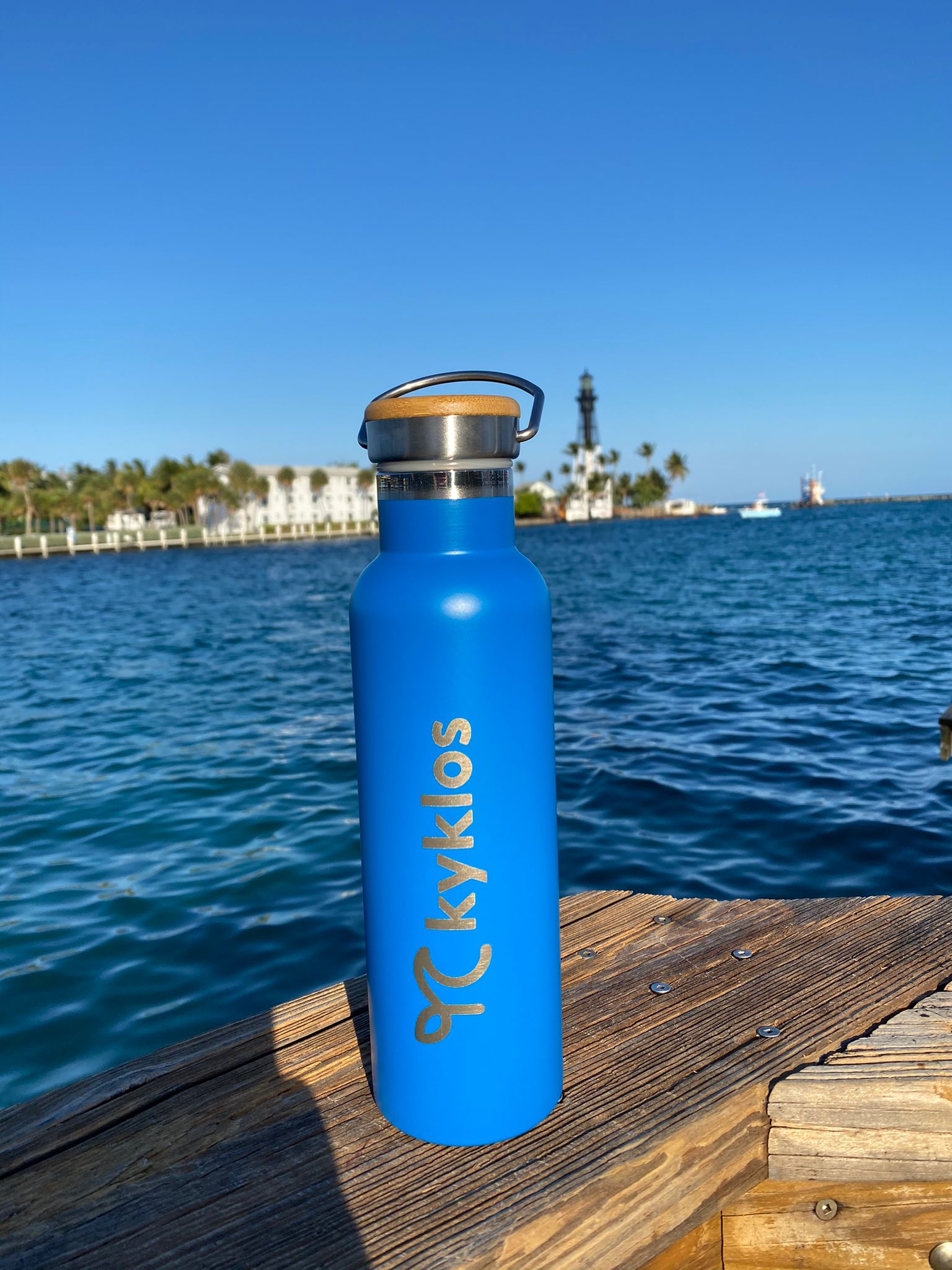 https://kyklosproject.com/cdn/shop/products/Kykloswaterbottle_1024x1024@2x.jpg?v=1630438815